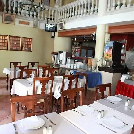 Hotel Aristote 2*